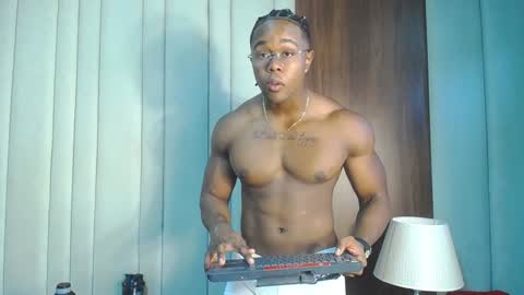 Snapshot of adonisknigh chatting on 01/27/25, 03:07 Adonis Knight online show from 01/27/25, 03:07