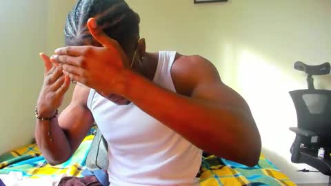 Snapshot of adonisknigh chatting on 09/22/25, 12:40 Adonis Knight online show from 09/22/25, 12:40