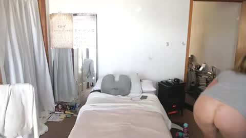 adorable22 online show from 11/11/25, 06:30