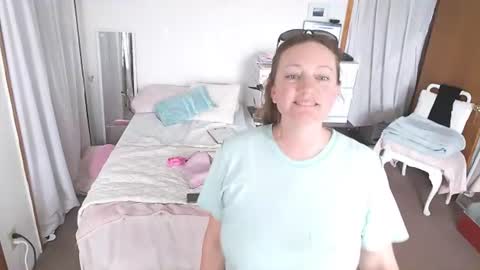 Snapshot of adorable22 chatting on 06/23/26, 05:44 adorable22 online show from 06/23/26, 05:44