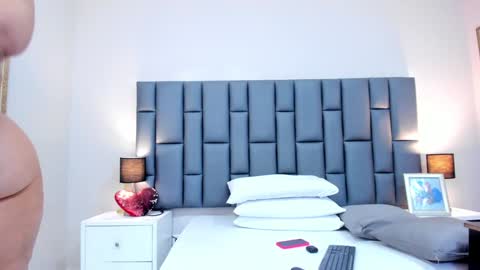 ANDREA PEREZ online show from 01/30/25, 02:47