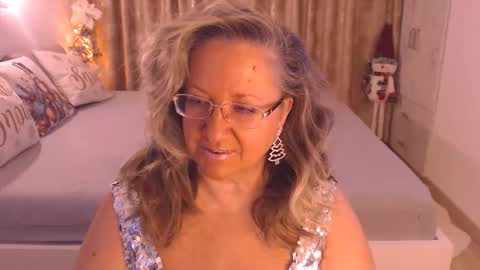 Snapshot of adrena_ chatting on 12/20/25, 10:33 Cryna online show from 12/20/25, 10:33