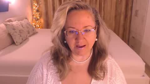 Snapshot of adrena_ chatting on 03/12/26, 05:24 Cryna online show from 03/12/26, 05:24