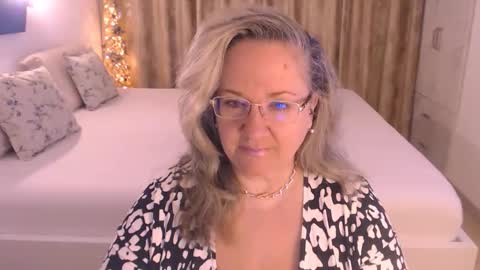 Snapshot of adrena_ chatting on 03/13/26, 05:14 Cryna online show from 03/13/26, 05:14