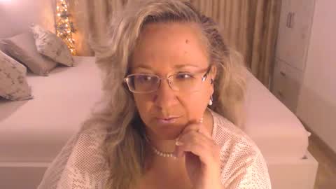 Snapshot of adrena_ chatting on 03/29/26, 09:53 Cryna online show from 03/29/26, 09:53