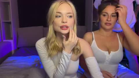 Snapshot of adrenaline_lush chatting on 07/04/26, 11:55 Dorothy Mayfield online show from 07/04/26, 11:55