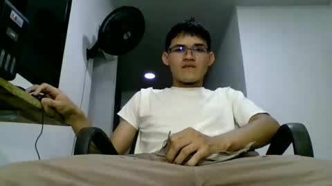 adrian018_ online show from 12/22/24, 11:52