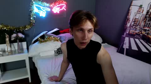 Snapshot of adrian_di chatting on 12/14/24, 02:10 Adrian online show from 12/14/24, 02:10