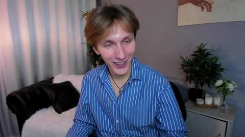 Snapshot of adrian_di chatting on 12/17/24, 03:49 Adrian online show from 12/17/24, 03:49