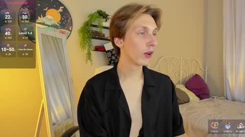 Snapshot of adrian_di chatting on 01/02/25, 12:24 Adrian online show from 01/02/25, 12:24