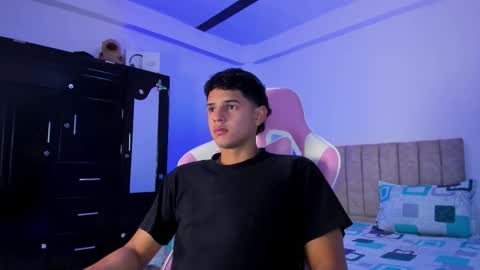 Snapshot of adrian_prime_ chatting on 03/04/26, 06:58 ADRIAN online show from 03/04/26, 06:58