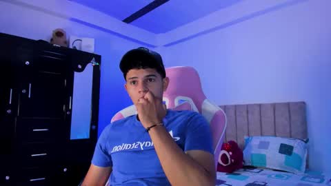 Snapshot of adrian_prime_ chatting on 03/07/26, 06:49 ADRIAN online show from 03/07/26, 06:49