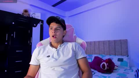 Snapshot of adrian_prime_ chatting on 03/13/26, 07:09 ADRIAN online show from 03/13/26, 07:09