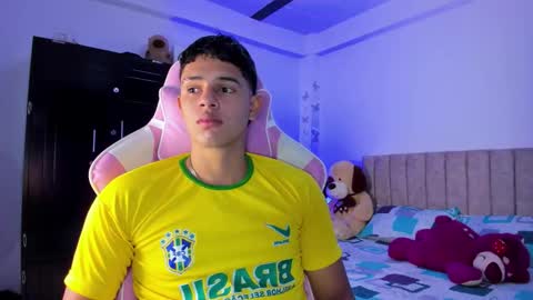 Snapshot of adrian_prime_ chatting on 03/18/26, 06:55 ADRIAN online show from 03/18/26, 06:55