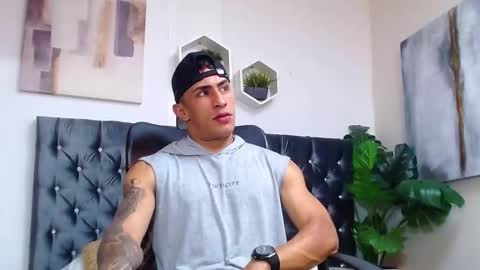   online show from 10/01/25, 06:14