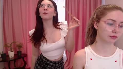 Snapshot of adriana_meow246 chatting on 02/16/26, 07:04 Adriana online show from 02/16/26, 07:04