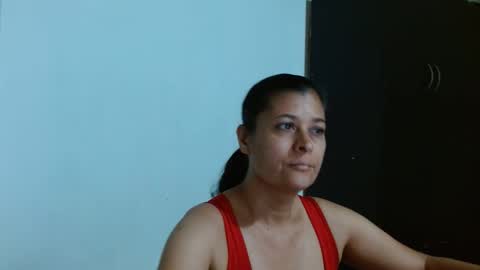 Adriana milf online show from 12/18/24, 05:04