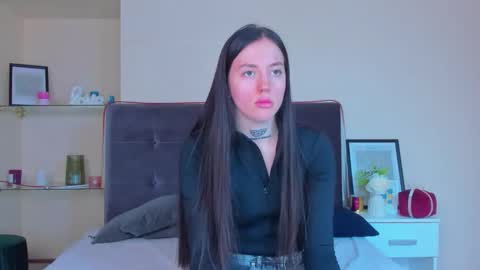 Snapshot of adrianacult chatting on 02/27/26, 01:11 Adriana online show from 02/27/26, 01:11