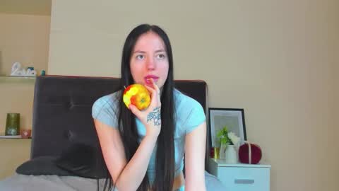 Snapshot of adrianacult chatting on 03/18/26, 06:16 Adriana online show from 03/18/26, 06:16