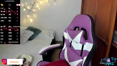 Adriana Paredes  online show from 11/29/25, 01:14