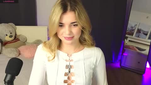 adrianawow1 online show from 03/07/25, 09:27