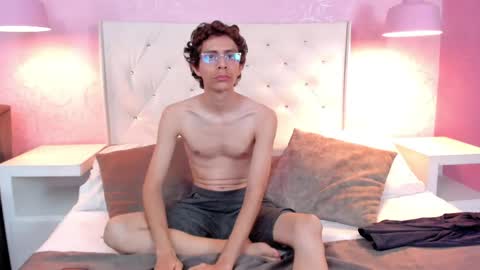 ADRIAN online show from 06/04/26, 10:16