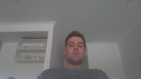 adrianchiodo online show from 10/07/25, 04:42