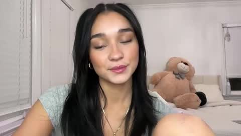 Snapshot of adriannarodriguez chatting on 01/24/25, 01:35 Adrianna  online show from 01/24/25, 01:35