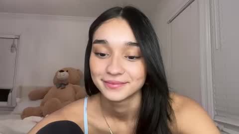 Snapshot of adriannarodriguez chatting on 01/26/25, 12:16 Adrianna  online show from 01/26/25, 12:16