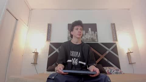 Snapshot of adriano_bigcock chatting on 11/04/25, 04:11 Adrian online show from 11/04/25, 04:11