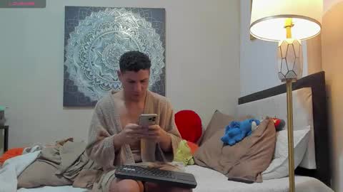 Snapshot of adriano_bigcock chatting on 11/08/25, 11:54 Adrian online show from 11/08/25, 11:54