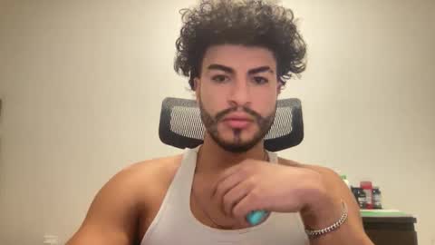 adriano guapo online show from 11/28/25, 11:51