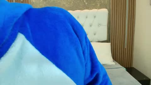 adrianstark_ online show from 05/23/26, 01:04