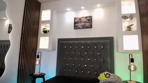 adrianstark_ online show from 06/07/26, 12:20