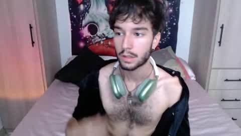 Snapshot of adrien_polo chatting on 06/12/26, 09:57 adrien_polo online show from 06/12/26, 09:57