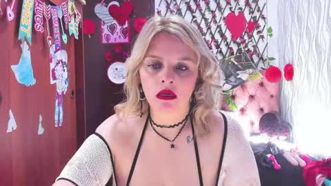 Snapshot of adriiana_fox_ chatting on 02/22/25, 07:03 adriiana_fox_ online show from 02/22/25, 07:03