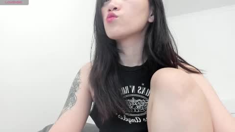 Snapshot of ae_nie chatting on 03/12/25, 07:24 Aenie online show from 03/12/25, 07:24