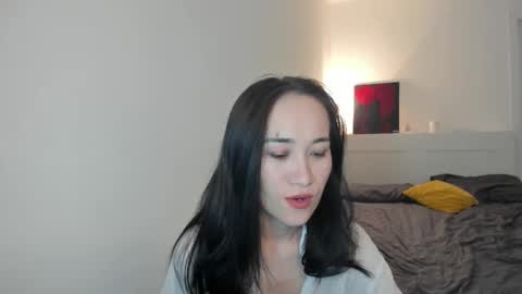 Snapshot of ae_nie chatting on 10/25/25, 12:13 Aenie online show from 10/25/25, 12:13