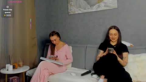 Snapshot of aelin_day chatting on 02/26/26, 06:45 Adele online show from 02/26/26, 06:45
