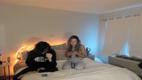 Snapshot of aesus3x chatting on 03/17/26, 01:54 Niko online show from 03/17/26, 01:54