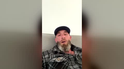 Snapshot of afcrider chatting on 12/22/25, 06:49 afcrider online show from 12/22/25, 06:49