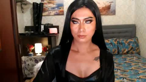 Snapshot of affairtoyourgoddesskhendra chatting on 12/12/24, 11:14 Dominant Goddess Contessa online show from 12/12/24, 11:14