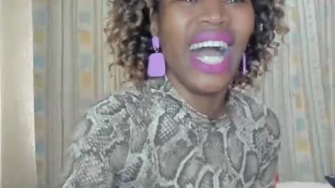 AfricanSquirtQueen online show from 11/17/25, 08:20