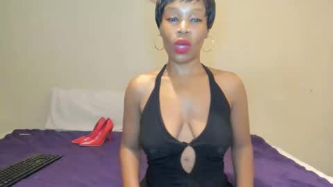 Snapshot of aficangagqueen chatting on 04/21/26, 11:51 AfricanSquirtQueen online show from 04/21/26, 11:51