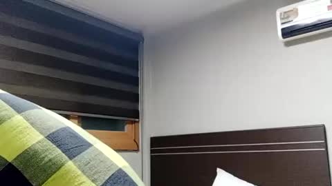 Snapshot of afpafp chatting on 01/18/26, 01:48 Brad online show from 01/18/26, 01:48