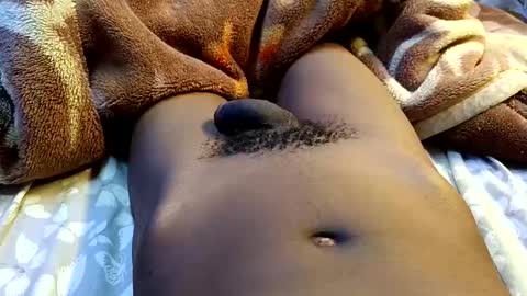 Snapshot of africangunman chatting on 10/12/25, 11:04 Gunman online show from 10/12/25, 11:04