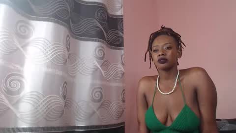 Snapshot of africanmidnightaura chatting on 11/02/25, 10:01 africanmidnightaura online show from 11/02/25, 10:01