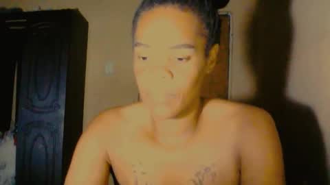 Snapshot of afrikanbonnienclyde chatting on 02/28/25, 10:17 Nikky Love online show from 02/28/25, 10:17