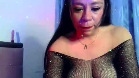 Snapshot of afrodita_2905 chatting on 04/26/26, 03:26 tatiana online show from 04/26/26, 03:26