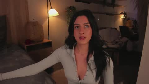 Emma online show from 03/12/25, 10:17